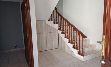 RENTA CASA BONITA Y EXCELENTE UBICACION MILENIO QUERETARO