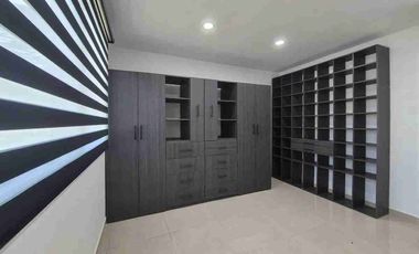 Hermosa Casa en venta en Cacalomacan $4,400,000 Es ejido solo acepto RECURSOS PROPIO