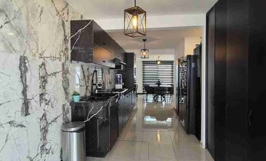 Hermosa Casa en venta en Cacalomacan $4,400,000 Es ejido solo acepto RECURSOS PROPIO