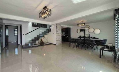 Hermosa Casa en venta en Cacalomacan $4,400,000 Es ejido solo acepto RECURSOS PROPIO