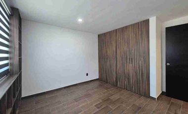 Hermosa Casa en venta en Cacalomacan $4,400,000 Es ejido solo acepto RECURSOS PROPIO