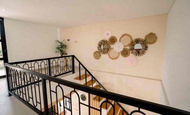 Di Jual Villa Modern dan Mewah