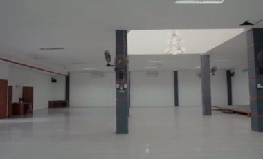 GEDUNG SERBAGUNA STRATEGIS DI BINTARA – BEKASI BARAT