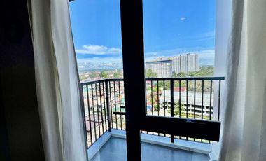 MODERN STUDIO UNIT WITH BALCONY/IVORY RESIDENCES