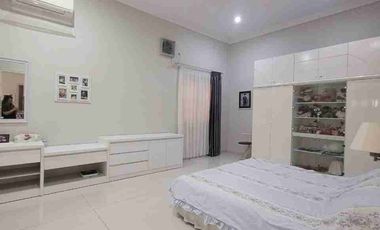 Dijual Rumah 2 Lantai. Graha Family. Surabaya Kota