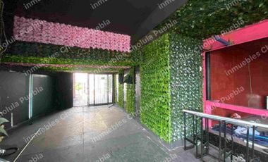 Local comercial ideal para restaurante, botanero, bar, antro, snackbar, sala de despecho, karaoke.