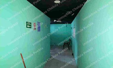 Local comercial ideal para restaurante, botanero, bar, antro, snackbar, sala de despecho, karaoke.