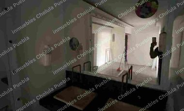 Local comercial ideal para restaurante, botanero, bar, antro, snackbar, sala de despecho, karaoke.