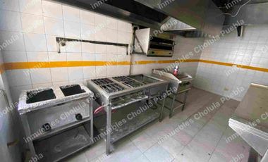 Local comercial ideal para restaurante, botanero, bar, antro, snackbar, sala de despecho, karaoke.