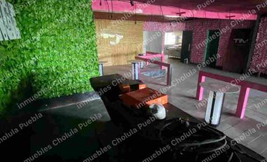 Local comercial ideal para restaurante, botanero, bar, antro, snackbar, sala de despecho, karaoke.
