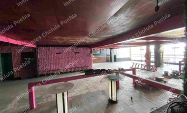 Local comercial ideal para restaurante, botanero, bar, antro, snackbar, sala de despecho, karaoke.