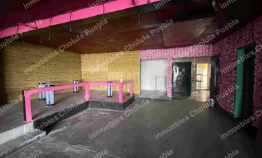 Local comercial ideal para restaurante, botanero, bar, antro, snackbar, sala de despecho, karaoke.