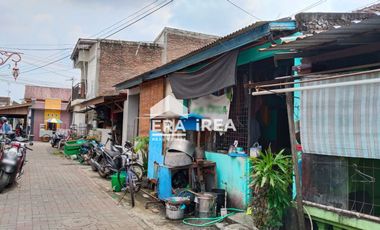 RUMAH KOST DIJUAL DI SOLO DEKAT PASAR KLITIHAN DAN KANTOR KELURAHAN MOJO