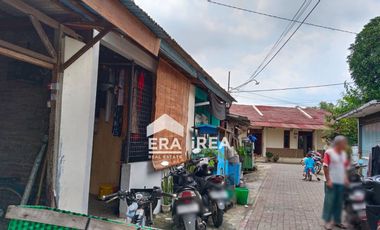 RUMAH KOST DIJUAL DI SOLO DEKAT PASAR KLITIHAN DAN KANTOR KELURAHAN MOJO