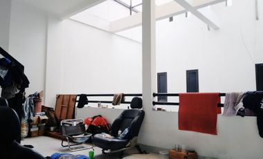 Rumah Kontemporer 2,5 Lantai Siap Huni di Pusat Kota Cianjur
