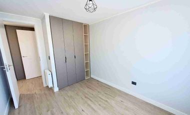 Se arrienda exclusivo departamento Edificio Brazilia.