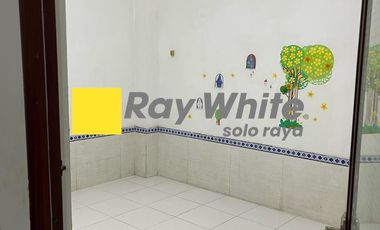 Rumah Cluster 6Kamar Siap huni dekat Taman Jayawijaya mojosongo Solo