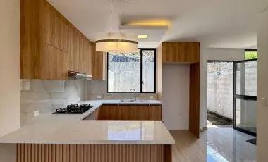 Casa de 3 Habitaciones por Estrenar - en Venta - Amagasi del Inca