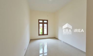 DIJUAL RUMAH BARU DI SUMBER BANJARSARI SURAKARTA