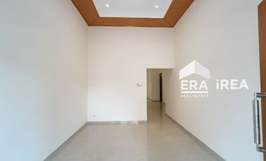 DIJUAL RUMAH BARU DI SUMBER BANJARSARI SURAKARTA