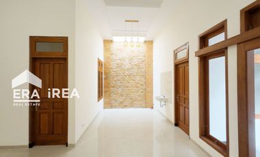 DIJUAL RUMAH BARU DI SUMBER BANJARSARI SURAKARTA