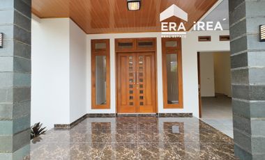 DIJUAL RUMAH BARU DI SUMBER BANJARSARI SURAKARTA