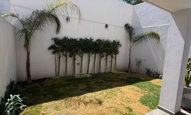 CASA EN RENTA EN LOMAS DE ANGELOPOLIS PUEBLA