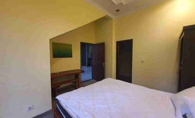 Dijual / Disewakan Rumah Elite Semi Villa 6 kamar di Renon Siap Huni