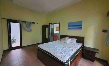 Dijual / Disewakan Rumah Elite Semi Villa 6 kamar di Renon Siap Huni