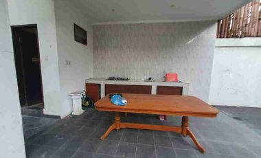 Dijual / Disewakan Rumah Elite Semi Villa 6 kamar di Renon Siap Huni