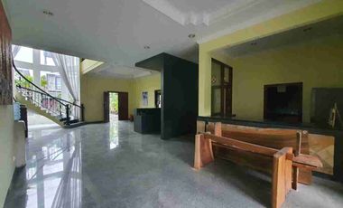 Dijual / Disewakan Rumah Elite Semi Villa 6 kamar di Renon Siap Huni