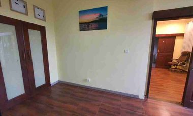 Dijual / Disewakan Rumah Elite Semi Villa 6 kamar di Renon Siap Huni