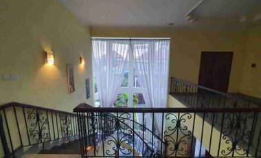 Dijual / Disewakan Rumah Elite Semi Villa 6 kamar di Renon Siap Huni