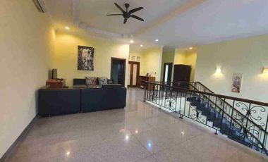 Dijual / Disewakan Rumah Elite Semi Villa 6 kamar di Renon Siap Huni