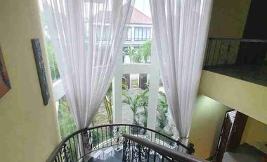 Dijual / Disewakan Rumah Elite Semi Villa 6 kamar di Renon Siap Huni