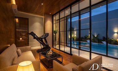 FREEHOLD | NEWLY COMPLETED LUXURY VILLA IN PRESTIGIOUS UMALAS ESTATE