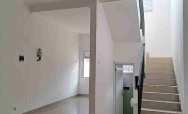 Rumah 2 Lantai Luas 105m di Cinere Park View