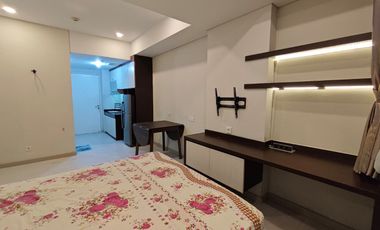 Akses ke Tol Sewa Studio Furnished Bagus di Metro Park Residences Fasilitas Kolam Renang, Gym Dekat ke RS Siloam, Central Park Mall, Taman Anggrek