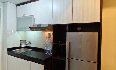 Akses ke Tol Sewa Studio Furnished Bagus di Metro Park Residences Fasilitas Kolam Renang, Gym Dekat ke RS Siloam, Central Park Mall, Taman Anggrek