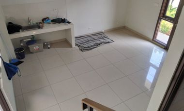 Dijual Cepat Rumah 2 LT Summarecon Bekasi Cluster Burgundy