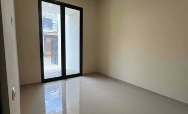 Dijual Rumah Baru Karang Empat Surabaya Timur – 15 Menit ke Pakuwon City, Galaxy Mall & Grand City