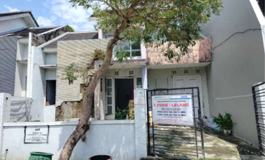 Dijual via  lelang  rumah Greenhill Kebomas gresik  lokasi strategis