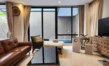 MODERN TROPIS STYLE TOWNHOUSE DI CIPETE RAYA DEKAT MRT