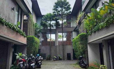 MODERN TROPIS STYLE TOWNHOUSE DI CIPETE RAYA DEKAT MRT