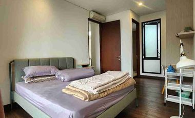 MODERN TROPIS STYLE TOWNHOUSE DI CIPETE RAYA DEKAT MRT