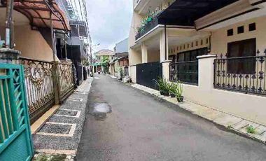 Dijual rumah kemanana 24 jam Duren sawit Jakarta timur