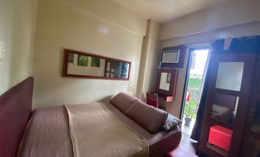 2BR CONDO W BAR&BALCONY OVERLOOKING MCKINLEY