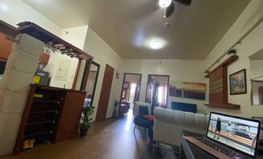 2BR CONDO W BAR&BALCONY OVERLOOKING MCKINLEY