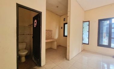 Rent House Near Jatiasih Toll Gate – 3BR / 1BA in Secure Cluster