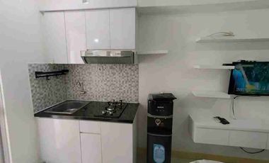 Sewa studio furnished ada water heater apartemen Bassura City